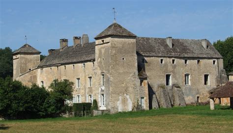 Marielle J PdeG on Twitter RT Flanerie art Château d Ozenay XVe