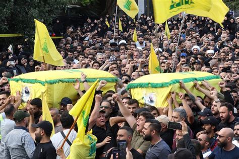 Hezbollah Grupo Aliado Do Hamas Faz Funeral Para Membros Mortos Em