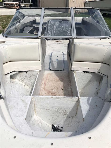 Restoration 1996 Capri Bayliner Young Boats Inc