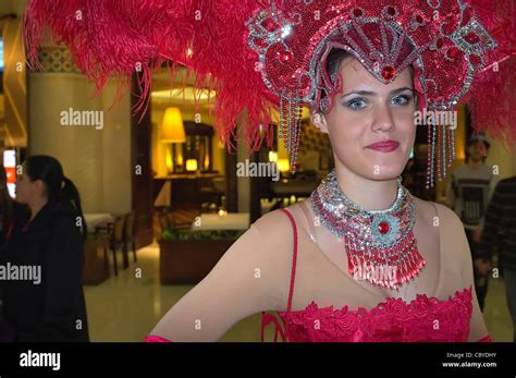 Showgirl Las Vegas Boulevard Fotografías E Imágenes De Alta Resolución Alamy