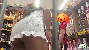 Me follé a una casada en el almacén del mercado XVIDEOS