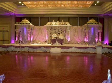 Pillar White Fiber Wedding Stage For Indoor At Rs Sq Ft In Rajkot