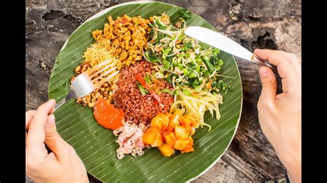 Sports Nutrition: Training with a Vegetarian Diet - YouTube
