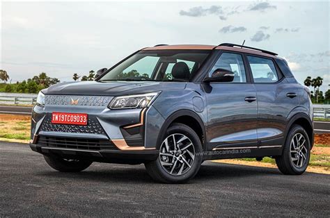 Mahindra Xuv400 Electric Suv Variants And Features Details Autocar India