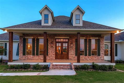 Cedar Posts With Brick Red Brick House Exterior House Front Porch Vrogue Hot Sex Picture