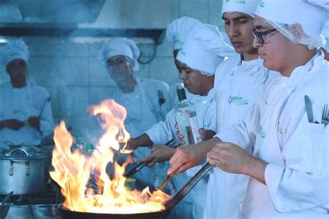 Año Escolar 2024 Alumnos De 4° Y 5° De Secundaria Recibirán Formación Técnica Gratuita Esto