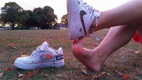 Kates Nike Af1 Jdi Sockless Shoeplay Youtube