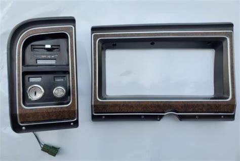 1975 1981 Ford E 150 Econoline Van Dash Bezel Woodgrain Bezels No Key Oem Ebay