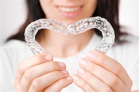 Apparecchio Invisibile Costi E Alternative Di Invisalign