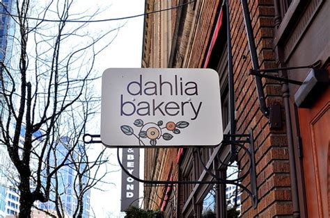 Dahlia Bakery - Seattle | Famous Donuts | Gastronomy