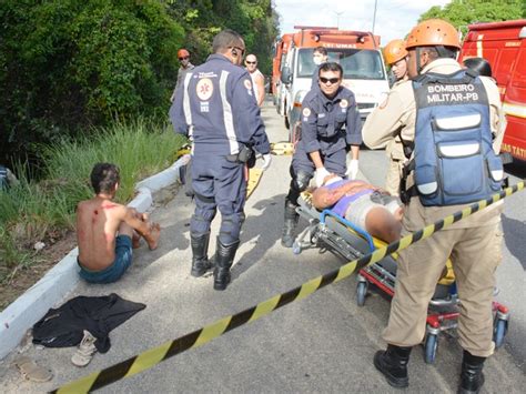 G Carro Seis Pessoas Capota Em Jo O Pessoa E Um Ocupante Morre