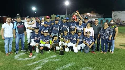 Gran final del Torneo Municipal de Sóftbol H Ayuntamiento de Temax