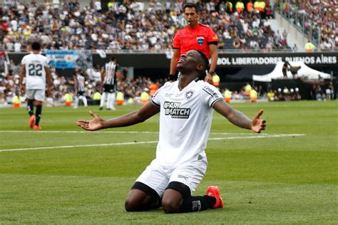 Melhor da final Luiz Henrique do Botafogo celebra título da