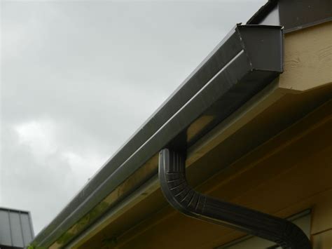 5"-6" Wide-Bottom Roof Gutters | Northwest Rain Gutter