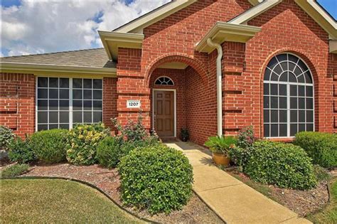1207 E Oak St Wylie Tx 75098 See Est Value Schools And More