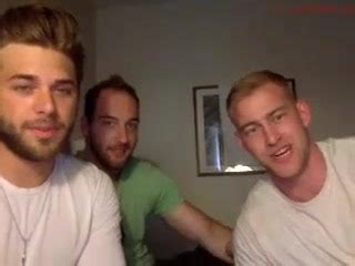 STRAIGHT CAMMER WITH HOT FRIEND ThisVid