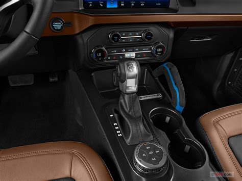 2025 Ford Bronco: 48 Interior Photos | U.S. News