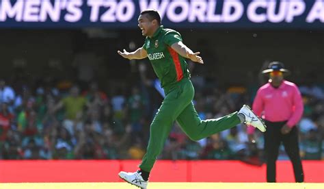 বিশ্বকাপের সর্বোচ্চ উইকেট শিকারি এখন তাসকিন