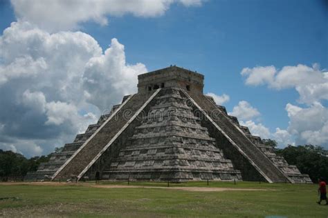 Temple maya image stock. Image du site, ville, archéologique - 3408633