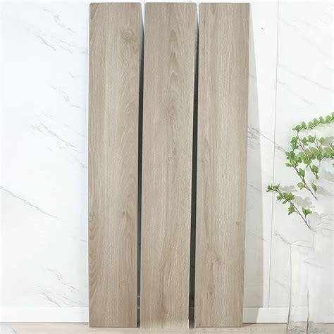 Modern Natural Finish Laminate Flooring Waterproof Smooth Laminate