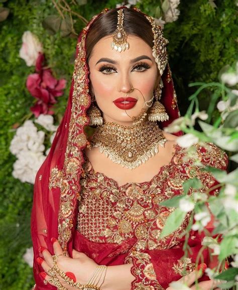 Pin By Mr Sandeep On Dulhan Makeup And Dress Collection Pakistani