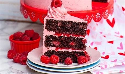 Chocolate Raspberry Cake With Raspberry Buttercream Recipes Useful Tips