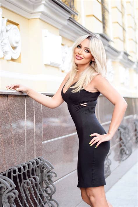 Wonderful Yana 45 Y O From Kharkov With Blonde Hair ID 393080 LadaDate