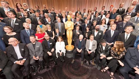 See the 2016 Oscars nominees in their class photo - Los Angeles Times