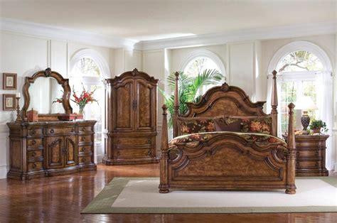 Traditional bedroom furniture sets | Hawk Haven