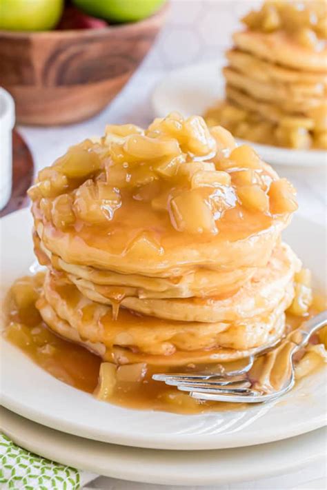 Caramel Apple Pancakes • Pancake Recipes