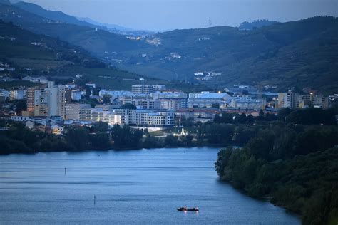 Queda De Helic Ptero No Douro Parece Que Montenegro Aproveitou O