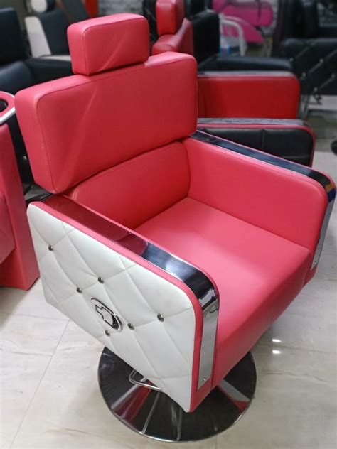 Synthetic Leather Salon Beauty Parlour Chair For Professional At Rs