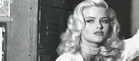 Documentary About Anna Nicole Smith Reveals Playboy Stars Lesbian Affair With Her Sons Girlfriend