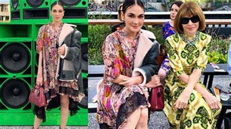 Luna Maya Hadir Di New York Fashion Week Potretnya Bareng Anna Wintour