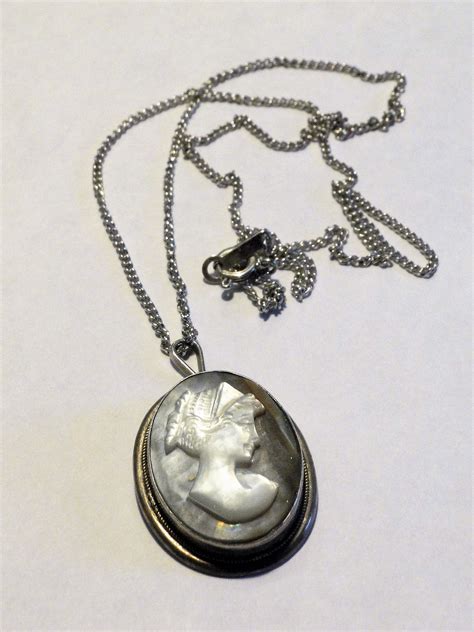 Antique C1900 1910 Sterling Silver Cameo Pendant Necklace Property Room