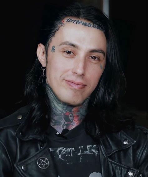 Credit To Ronnieradkeefan On Instagram Ronnie Radke Falling In Reverse Emo Scene Hair