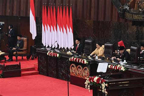 Foto Puan Sebut Demokrasi Wacana Harus Dibangun Dengan Kehadiran Negara