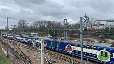 Arrivée RER C UM Z20500 Transilien 171A 177A en gare de Thiais Orly