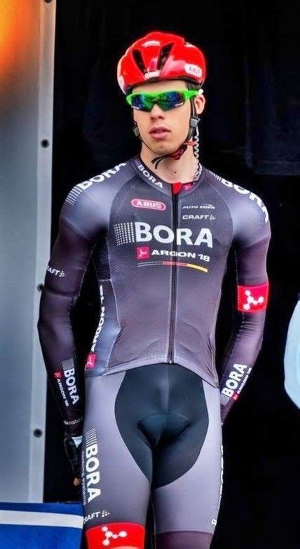 Pin By Pascual On Hombres Guapos Cycling Attire Cycling Outfit