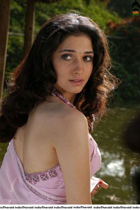 Rare Hot Photos Of Tamannaah Saree Stripping And Enjoyed By