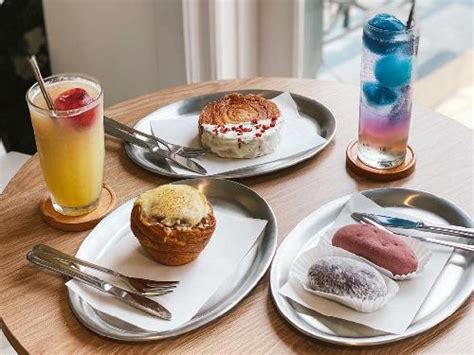 25 Tempat Makan Strawberry Mochi Terenak Di Jakarta
