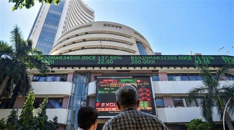 Market Highlights Sensex Ends Flat Nifty Above 17000 Amid High