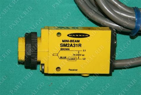 Banner Sm2a31r Mini Beam Photoelectric Sensor New