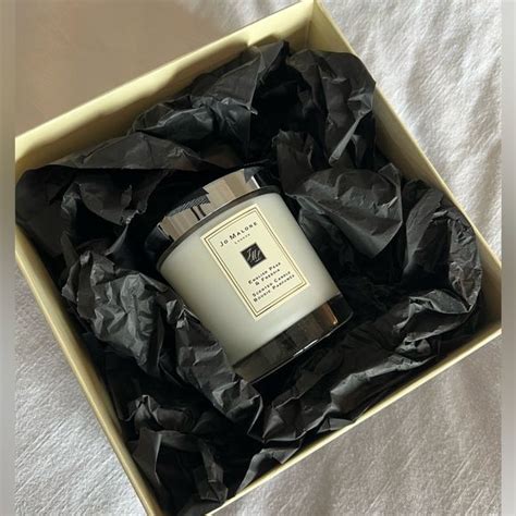 Jo Malone: English Pear & Freesia Scented Candle Jo Malone Candle Aesthetic, Jo Malone Candles ...