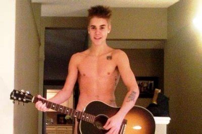 Naked Photos Of Justin Bieber Leaked Online