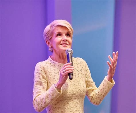 Julie Bishop Delights Fans With Elegant New Appearance