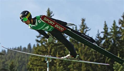 Salto Con Gli Sci Cdm Donne Uomini In Fis E Continental Cup Azzurri