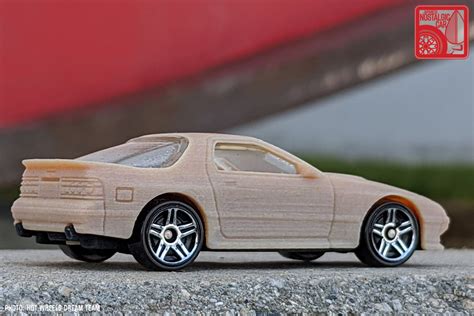 Hot Wheels Mazda RX FC Prototype Japanese Nostalgic Car