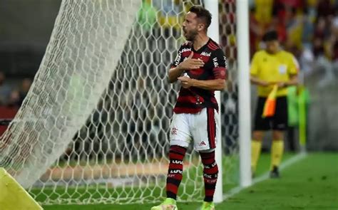 Everton Ribeiro não esconde ansiedade e se declara ao Flamengo antes de