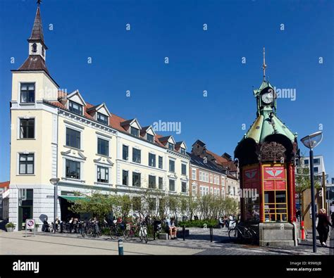 Old Kiosk Hi Res Stock Photography And Images Alamy